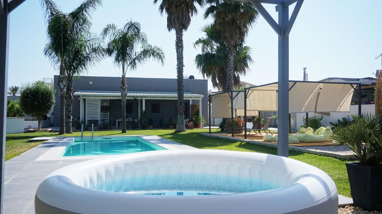 Dependance In Villa Con Piscina Сиракуза Екстериор снимка